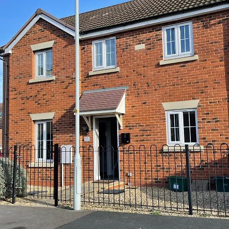 Stunning Large Detached Gloucester, 4 Beds, 3 Bedroom, 2 Bathroom Property, Nr Chelt, The Docks And Quays Sleeps 6 Экстерьер фото