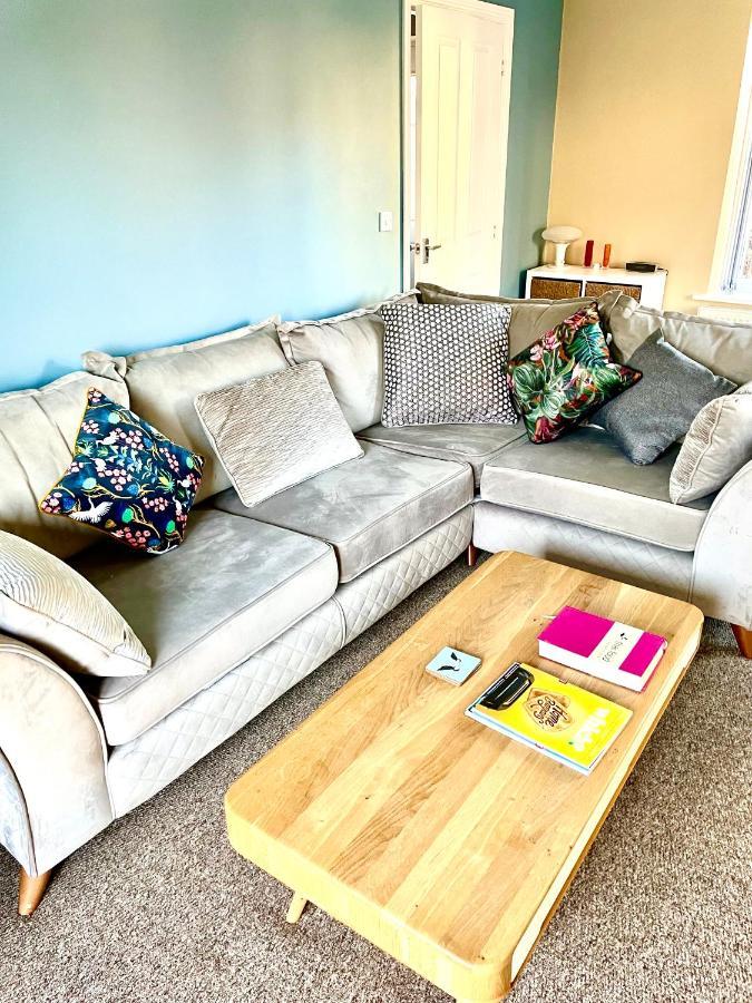 Stunning Large Detached Gloucester, 4 Beds, 3 Bedroom, 2 Bathroom Property, Nr Chelt, The Docks And Quays Sleeps 6 Экстерьер фото