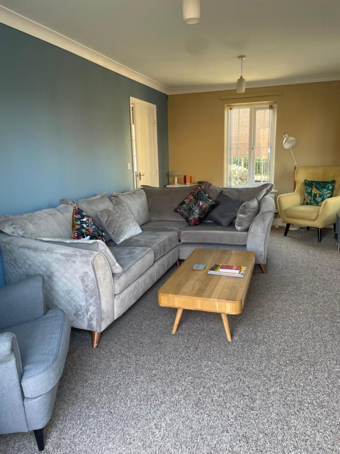Stunning Large Detached Gloucester, 4 Beds, 3 Bedroom, 2 Bathroom Property, Nr Chelt, The Docks And Quays Sleeps 6 Экстерьер фото